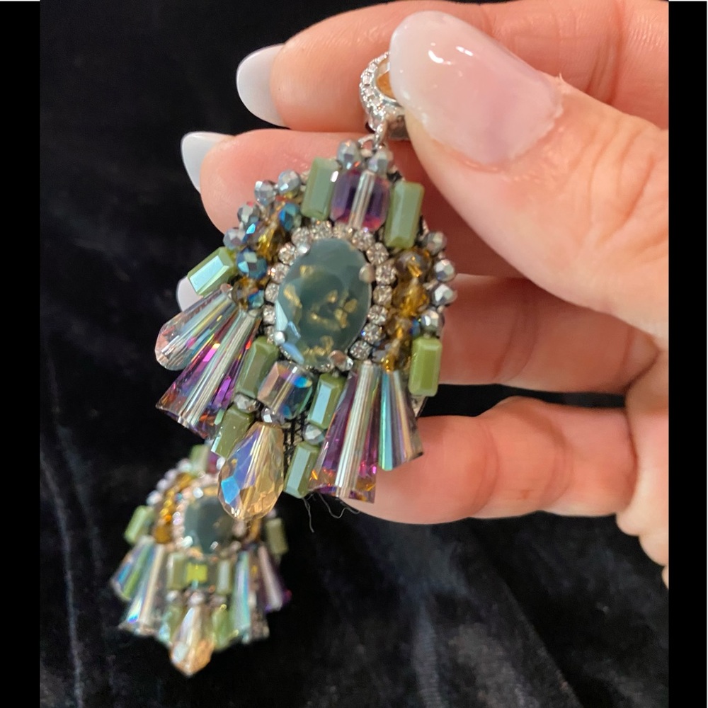 Super gorgeous green stone earrings